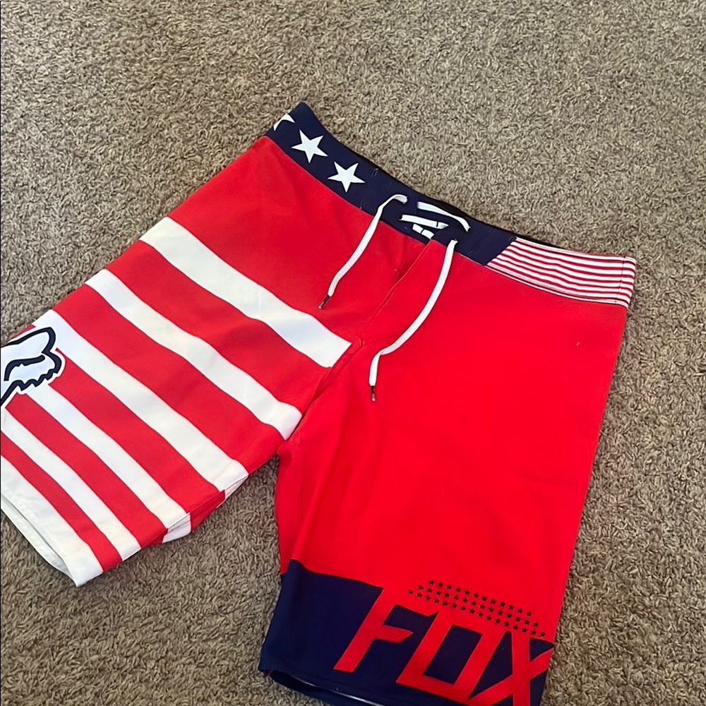 Fox Men's Red and Blue Shorts-size 30